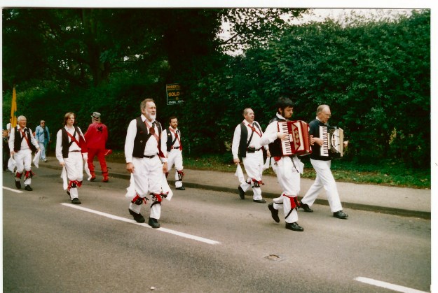 Accordion led Morris team 10